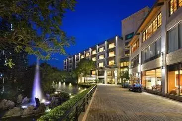 هتل Spring Hill Resort