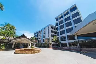 The Ritz Hotel At Garden Oases