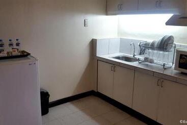 فندق Lpl Suites Greenbelt Makati