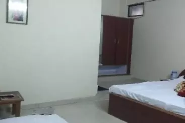 Hotelli Goroomgo Yatri Niwas Prayagraj