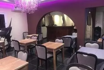 ペンション Chez Daniel Mbene