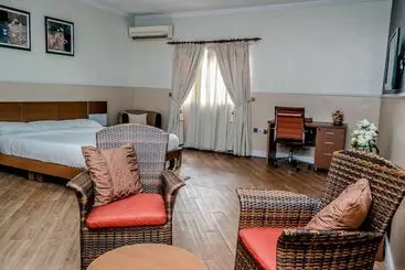 ペンション Quiet Pools Inn And Residence