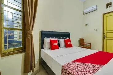 Hotel Oyo 90892 My Guest House Syariah