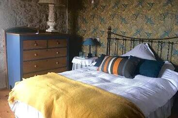 مبيت وإفطار Le Bouyssou