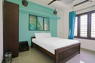 Szálloda Oyo 85805 Lala Apartments