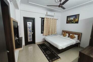 Panzió Stayvilla Royal Executive Rooms