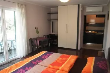 ホテル Lidija Apartments