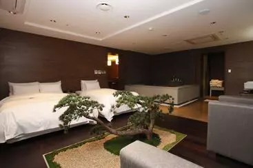 בית מלון כפרי Nox Boutique