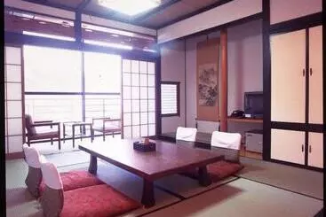 בית מלון כפרי Oyado Sansui