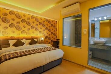 پانسیون Eco Inn Guest House