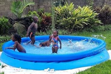 هتل Triple Tee Gardens & Accomodation