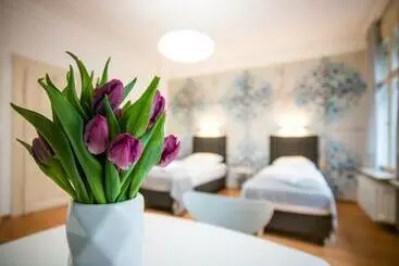 Aparthotel Villa Elon