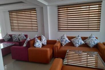 Hotel Zoon Dabb Srinagar Airport Kashmir