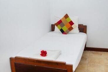 Aparthotel Yolanda Villa Negombo