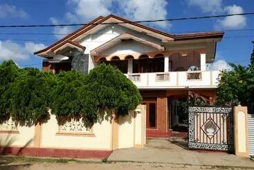 ユースホステル Brinthavanam Days Inn