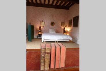 Bed and Breakfast Hôtes De Montboulan