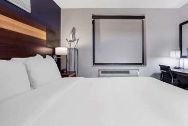 Avion Inn Near Lga Airport, Ascend Hotel Collection