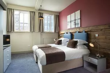 호텔 The Ship & Trades