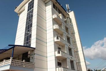 בית מלון כפרי White Dream