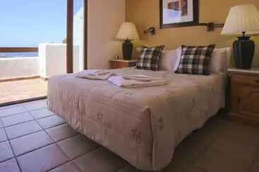 Huoneistohotelli Ona Beverly Hills Suites