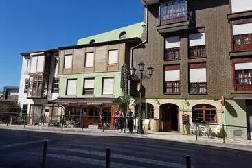 פונדק Pension Amarantos