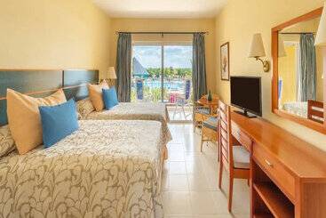 Aston Costa Verde Beach Resort