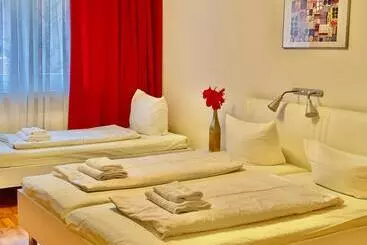 هتل Arena Rooms   Berlin Mitte