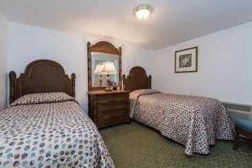 هتل Beach Club At Montego Inn