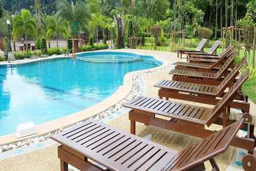 هتل Diamond Beach Resort