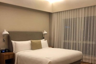 هتل آپارتمان Lanson Place Bukit Ceylon