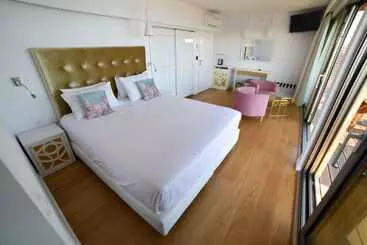 בית מלון כפרי Petra Beach