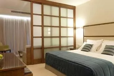 Sunrise Pearl Hotel & Spa