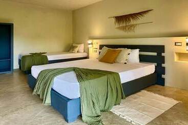 هتل Las Galeras Village