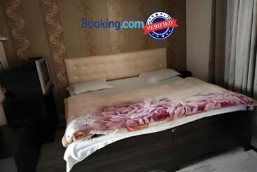 هتل Goroomgo Shah Guest House Nainital   Excellent Customer Service