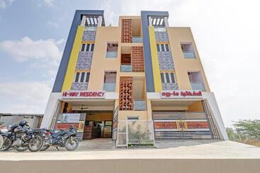 Szálloda Hi Way Residency