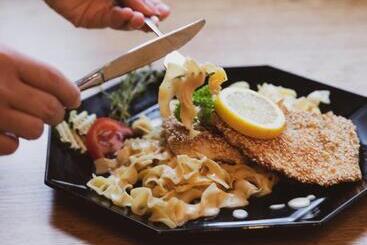 ユースホステル Fremden  Und Monteurzimmer Zum Ochsen