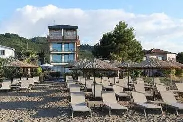 Pikola Otel