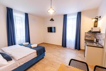 ペンション Benátky 214