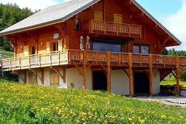 تختخواب و صبحانه Chalet Terra Loup