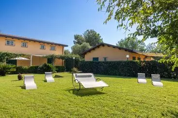 ホテル Agriturismo Zefiro