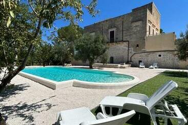 ホテル Farm Agriturismo Masseria Chiusurella