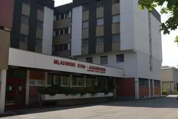 Mladinski Dom   Hostel
