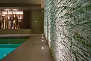 Chalet Du Lys Hotel & Spa