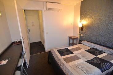 Brit Hotel Cahors   Le Valentré