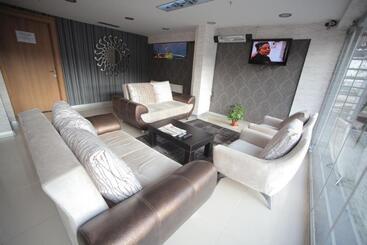 בית מלון כפרי Istanbul Dedem  1