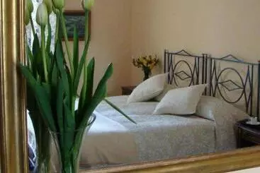 קוטג'' The Italian Countryside   Agriturismo Collina Delle Streghe