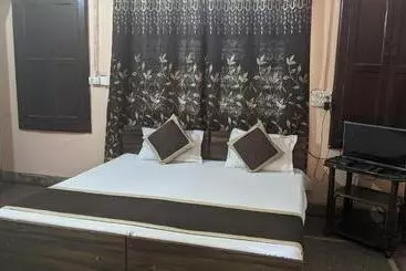 Hotel Kanchan Dehradun