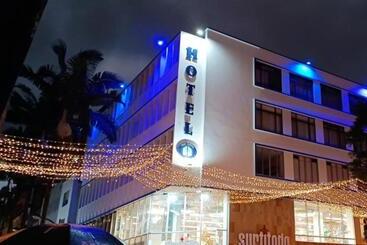 هتل Catalina Plaza Centro