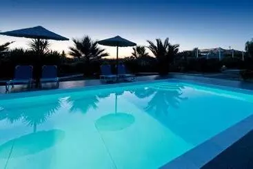 Valena Mare Suites & Apartments