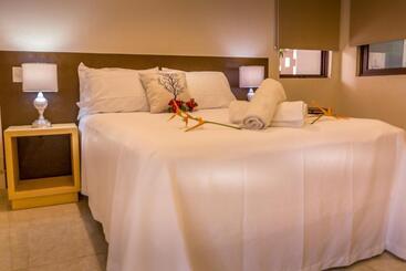 هتل آپارتمان Azcapri Villa Boutique & Spa